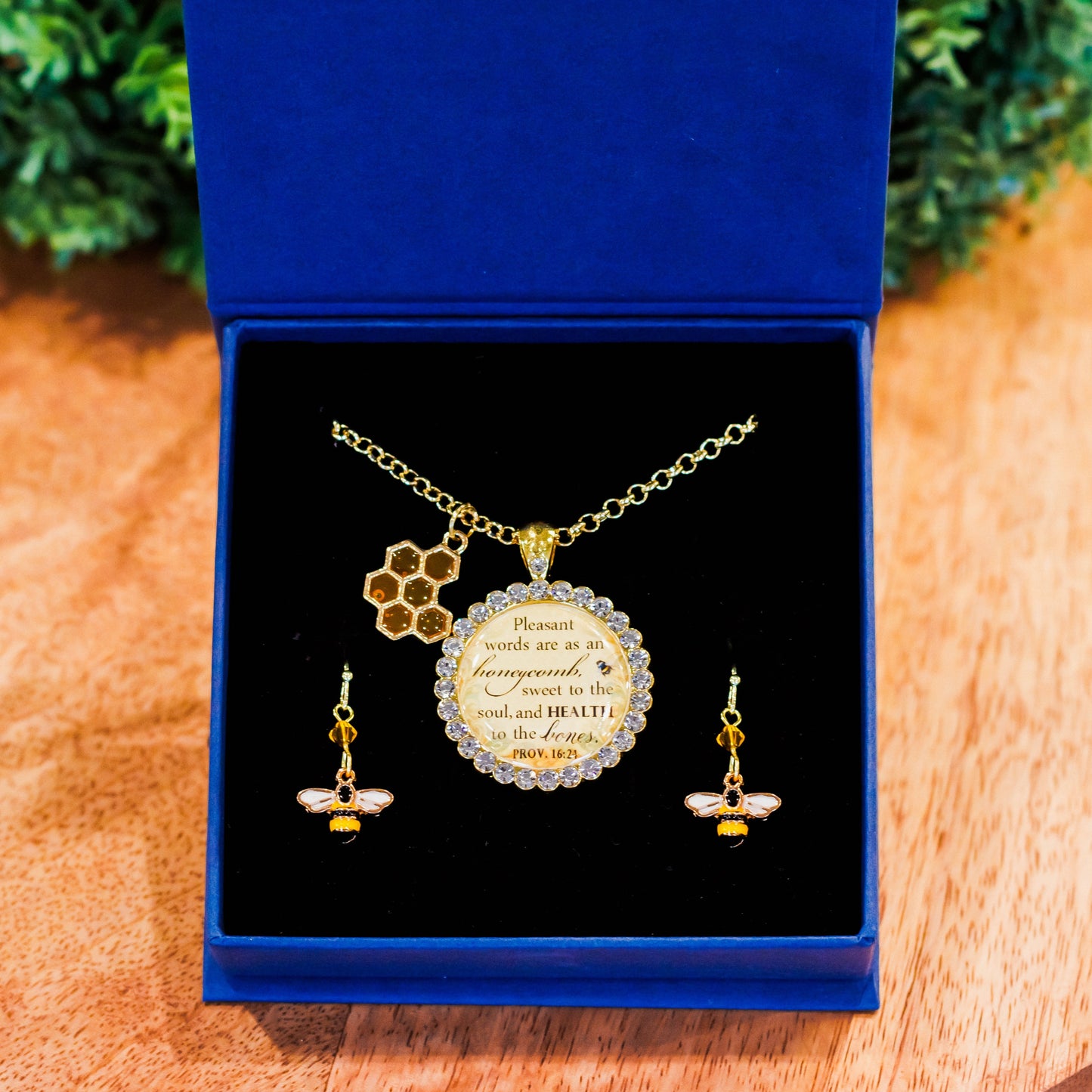 Honeycomb Jewelry Set