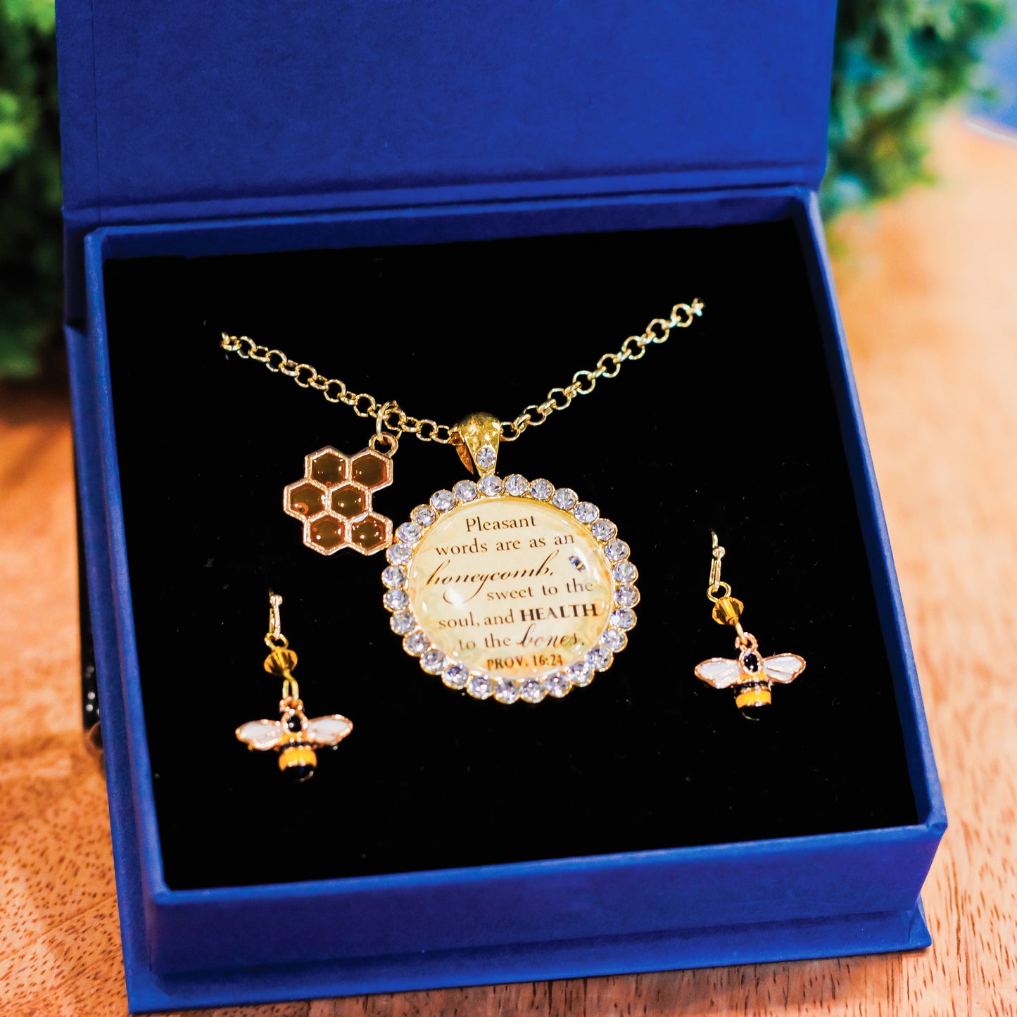 Honeycomb Jewelry Set