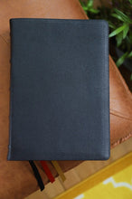 Load image into Gallery viewer, Thompson Chain-Reference Bible, Standard Size, Goatskin Black
